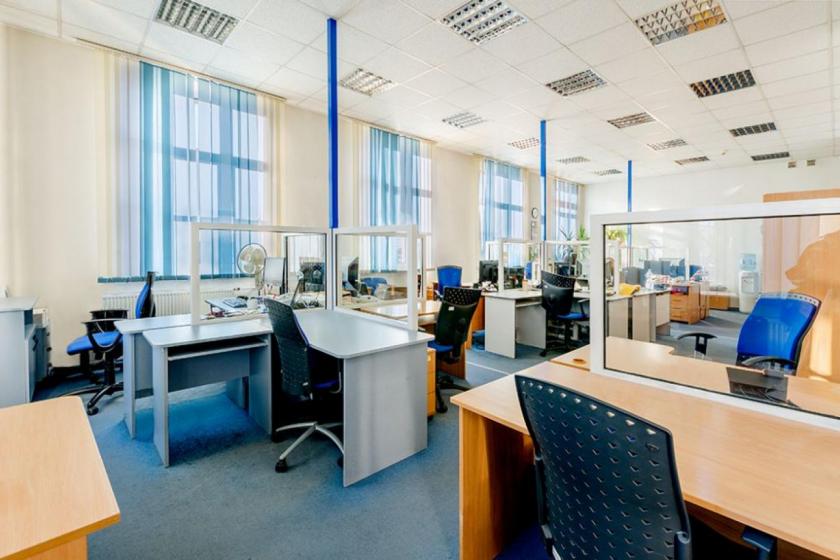 Budynek biurowy – ile powierzchni potrzebujesz dla swojego biznesu?